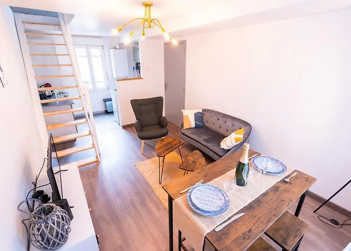 Lägenhet Decouvrez Le Charme Du Duplex Pour 2 Personnes