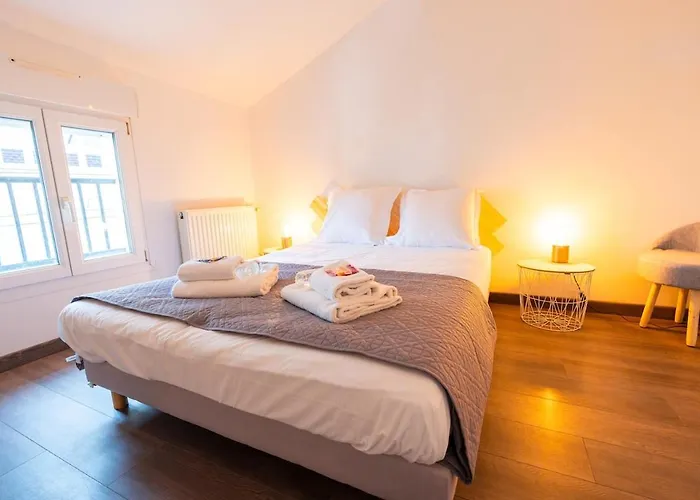 Decouvrez Le Charme Du Duplex Pour 2 Personnes Lägenhet Châlons-en-Champagne